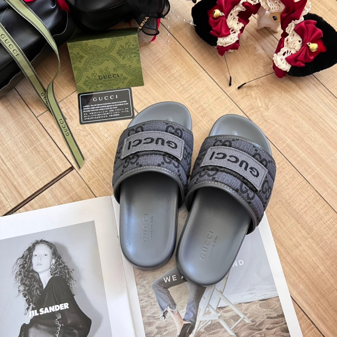 Gvc*1 Gg Horizontal Strap Sandals With Tag In Grey
