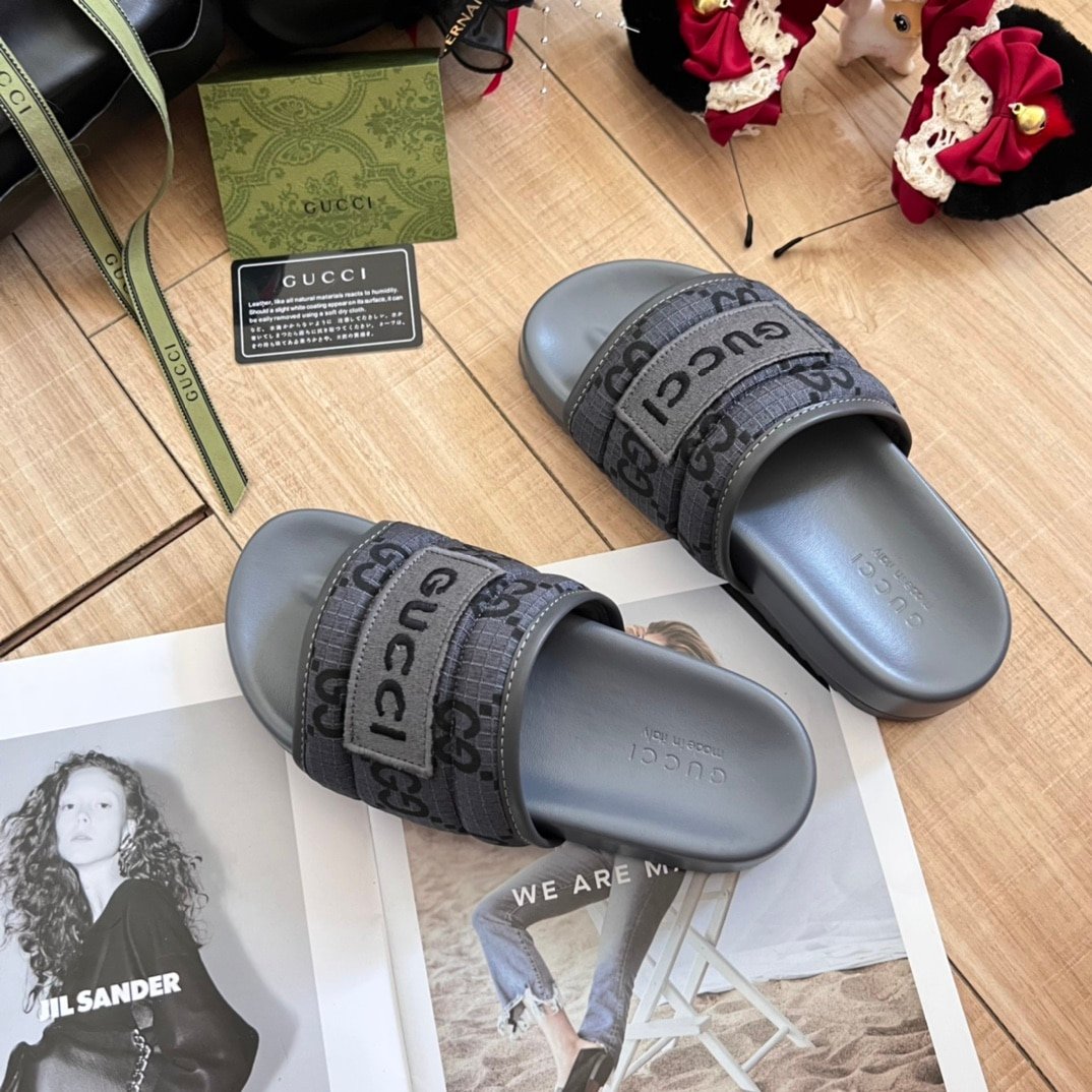 Gvc*1 Gg Horizontal Strap Sandals With Tag In Grey