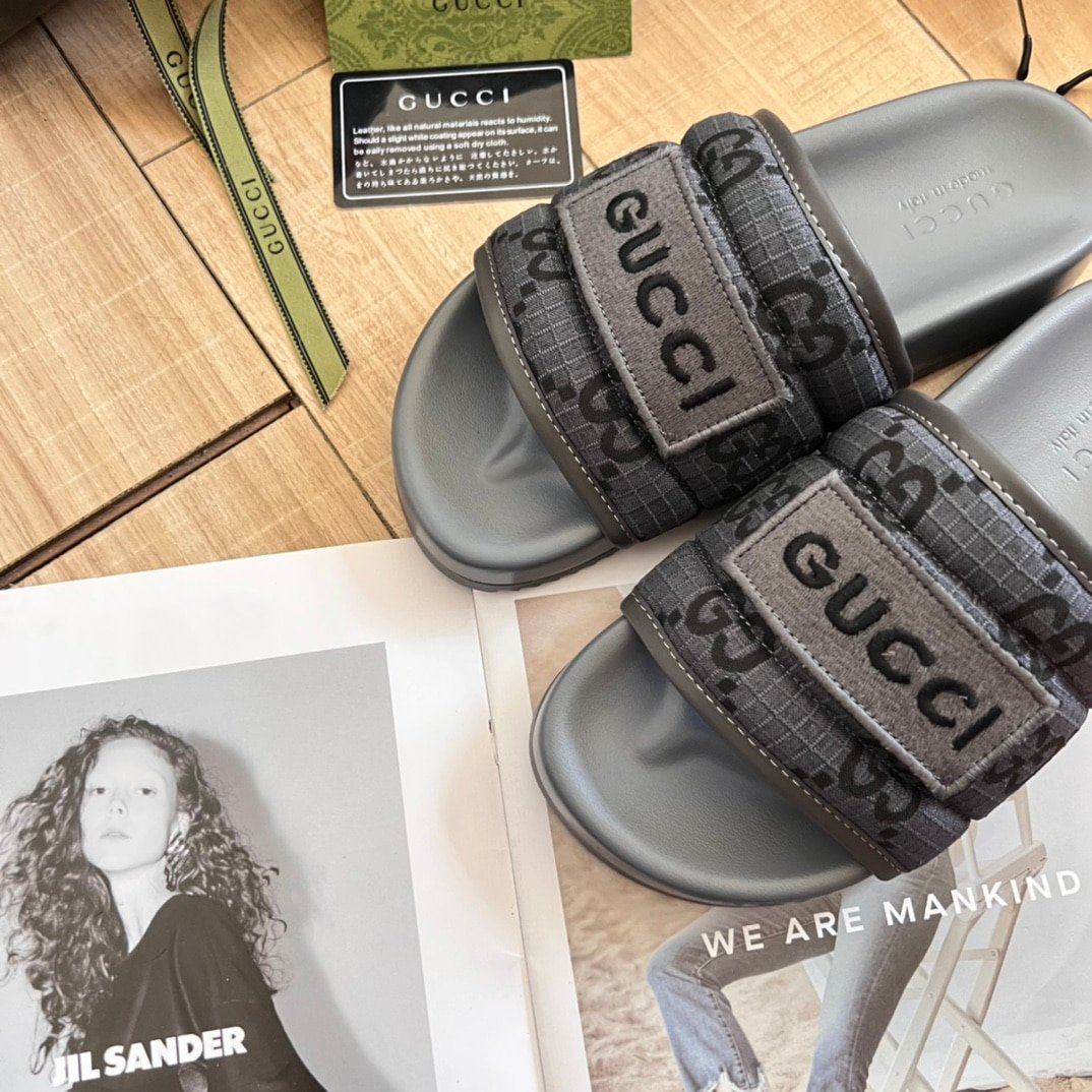 Gvc*1 Gg Horizontal Strap Sandals With Tag In Grey