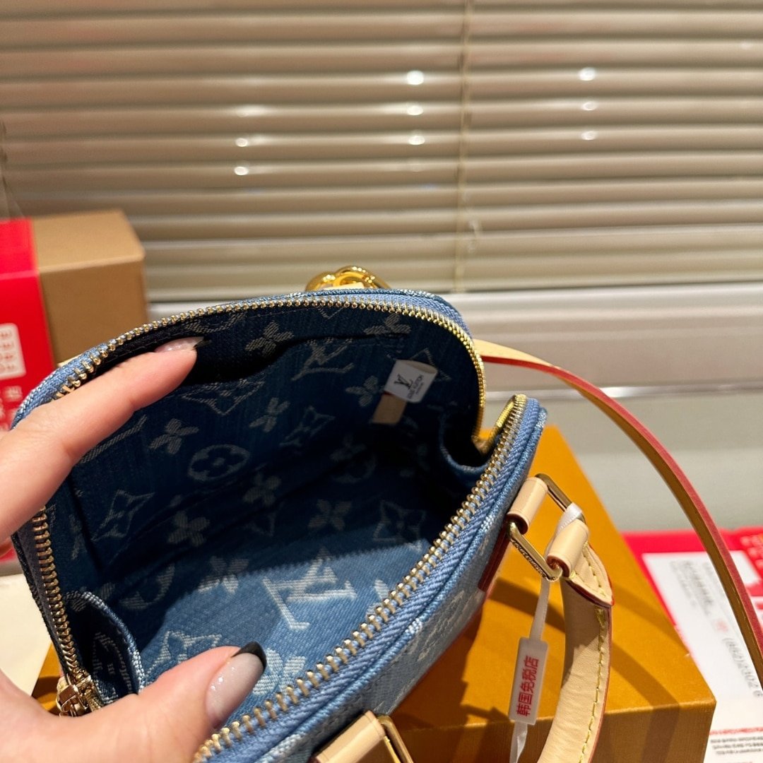 L0vis Vvtt0n Alma BB Monogram Canvas Bag Denim Blue 16Cm