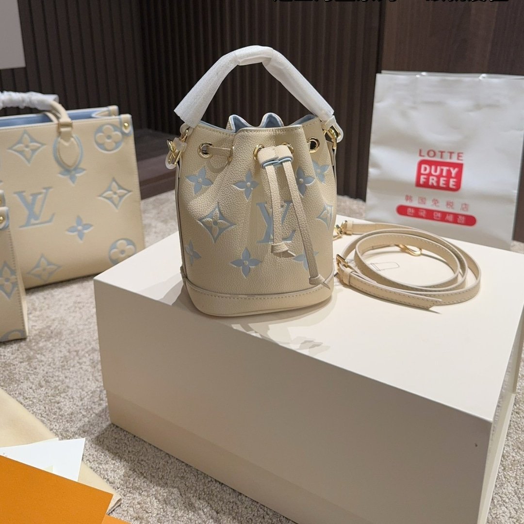 L0vis Vvtt0n Nano Noé Candy Blue 13Cm