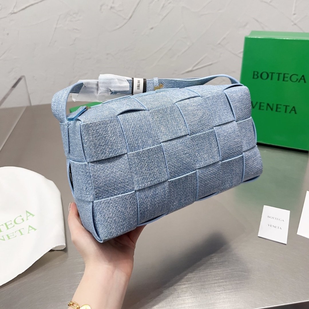 B0tt*ga Ven*ta Brick Cassette Shoulder Bag Denim Blue 28Cm