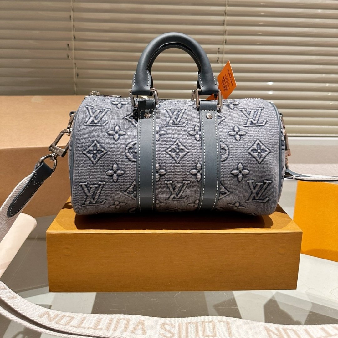 L0vis Vvtt0n Keepall Bandoulière 25 Monogram Canvas Washed Denim 24Cm M22762