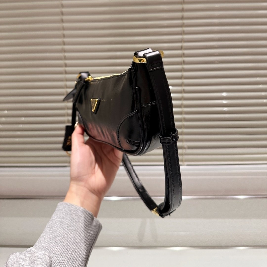 Pra*a Re Edition 2002 Leather Shoulder Bag Black 23Cm 1Bc201 2Cyr F0002 V Ooo