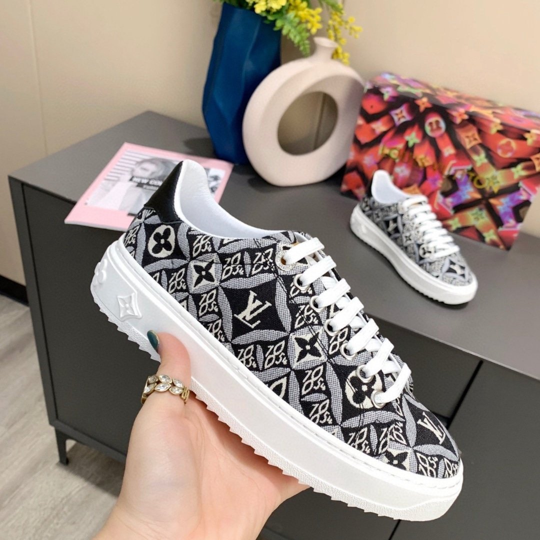 L0vis Vvtt0n Time Out Trainers Grey 1A9Fni