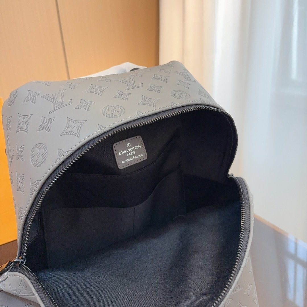 L0vis Vvtt0n Discovery Backpack Anthracite Gray 38Cm M46557