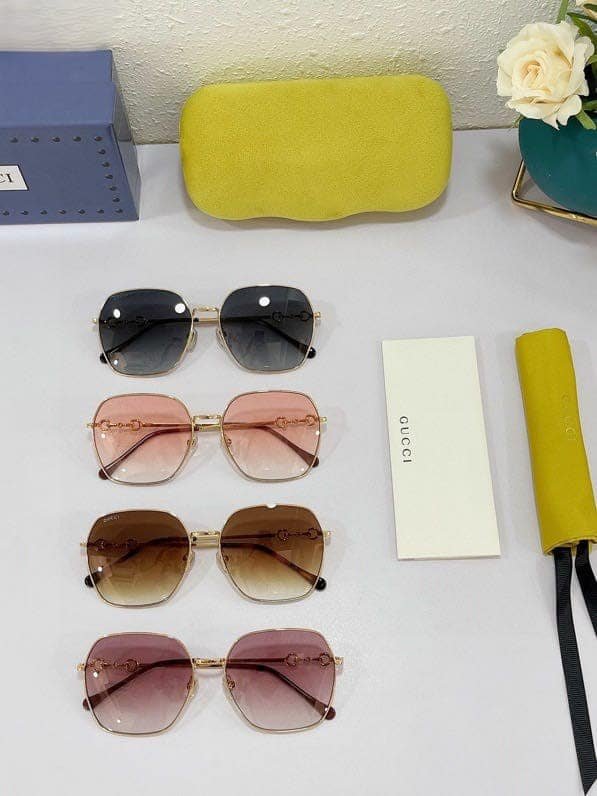 Gvc*1 Square Frame Sunglasses Gold Metal Frame ‎648494 I3330 8012