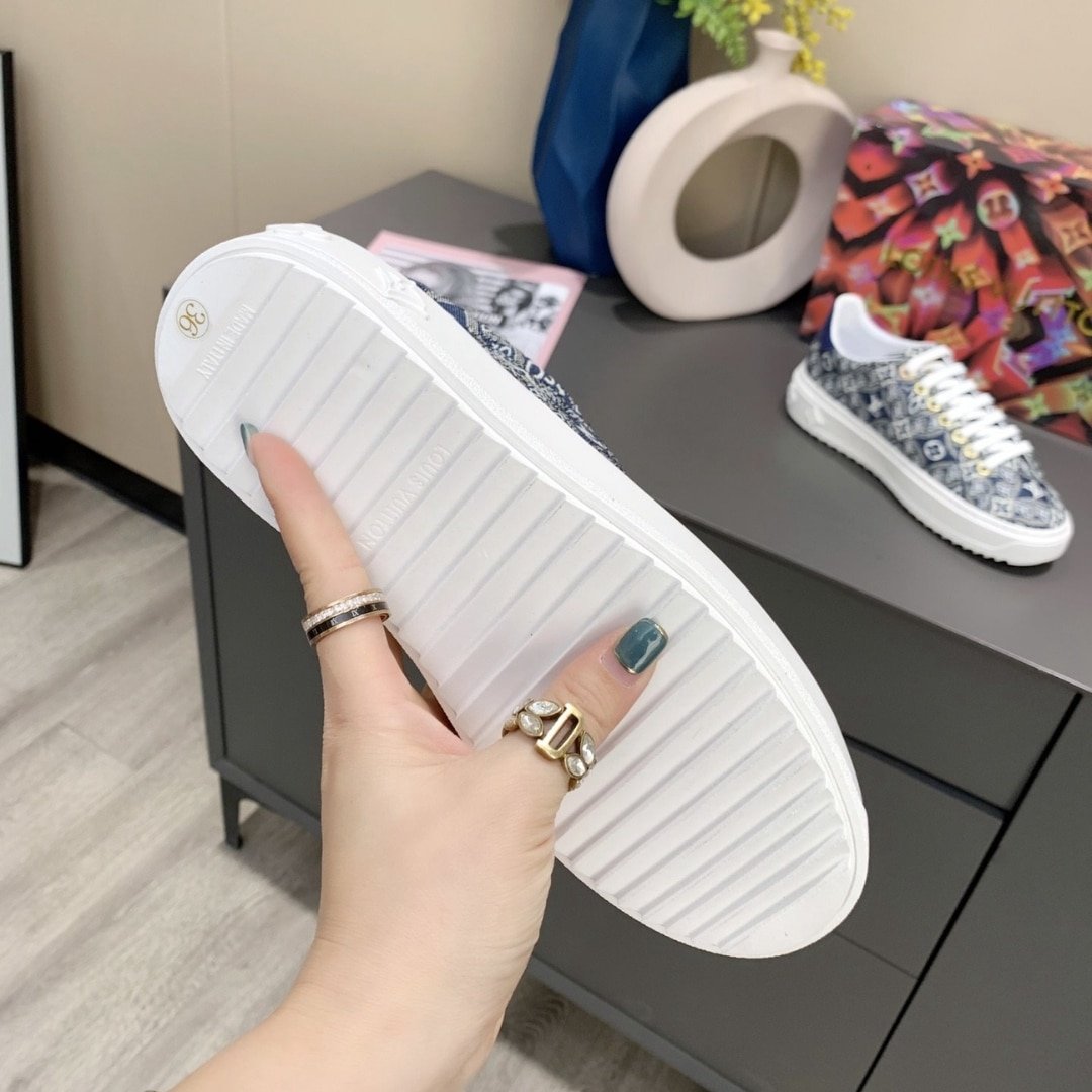 L0vis Vvtt0n Time Out Trainers Grey 1A9Fni