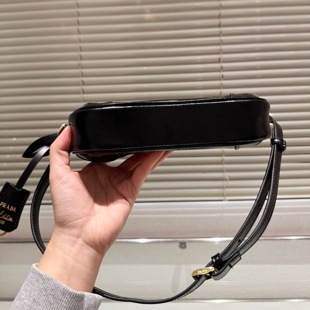 Pra*a Re Edition 2002 Leather Shoulder Bag Black 23Cm 1Bc201 2Cyr F0002 V Ooo