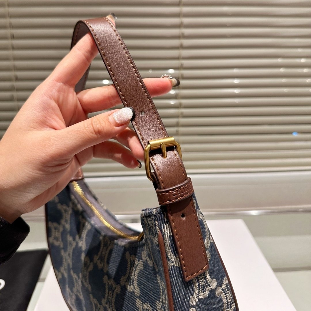 Ce1i*e Ava Triomphe Bag Half Moon In Denim Blue 25Cm