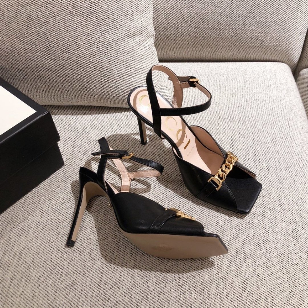 Gvc*1 Ankle Buckle Strap Sylvie Chain Sandals In Black