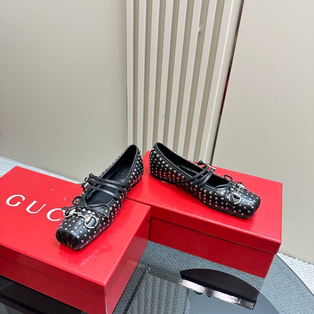 Gvc*1 Women’s Horsebit Ballet Flat Allover Studs Black 814317 Aaeev 1050