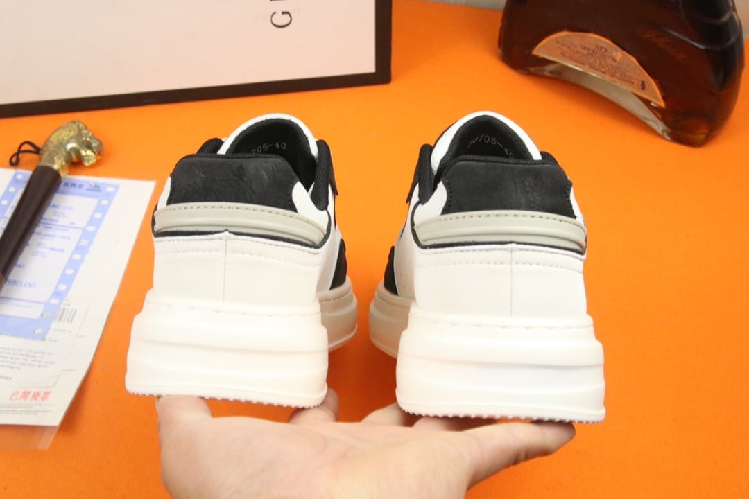 Gvc*1 Gg Sneaker Leather In White And Black