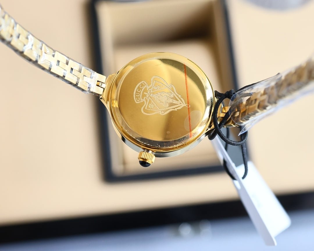 Gvc*1 Ladies Watch Round Case With Slim Dial Gold In Multi Color 22Mm