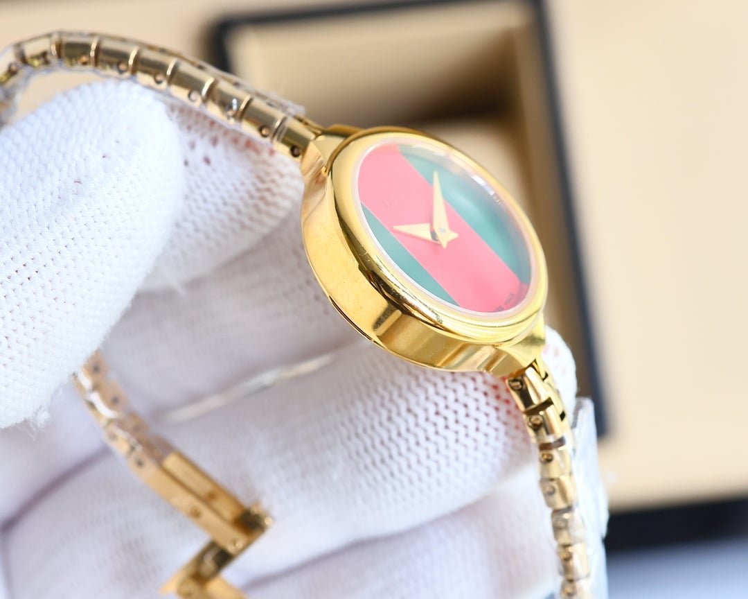 Gvc*1 Ladies Watch Round Case With Slim Dial Gold In Multi Color 22Mm
