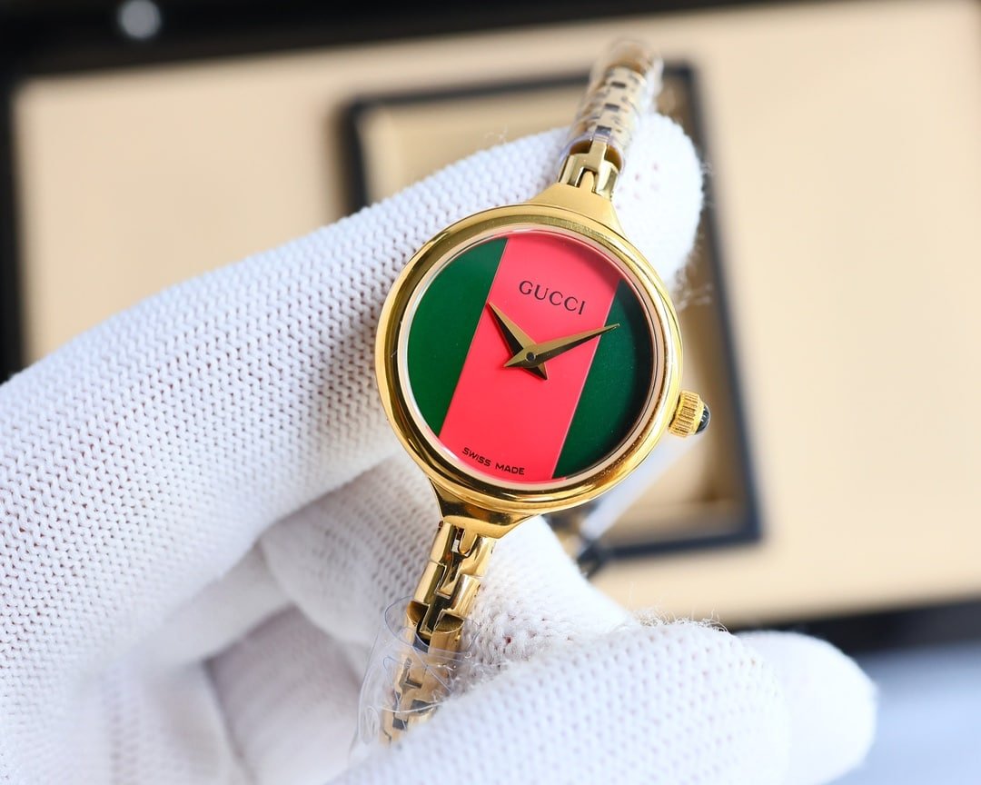 Gvc*1 Ladies Watch Round Case With Slim Dial Gold In Multi Color 22Mm