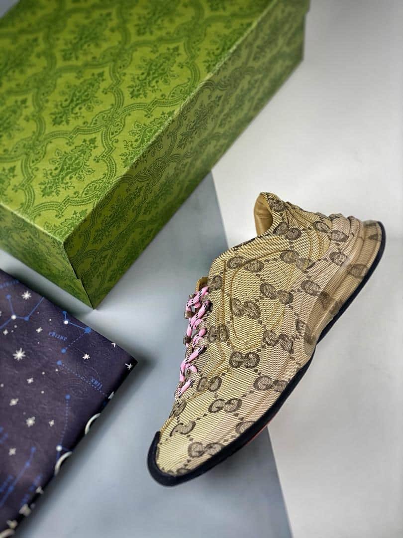 Gvc*1 Women’S Gvc*1 Run Sneaker In Water Transfer Printed Leather Beige 725612 Aabeb 9742