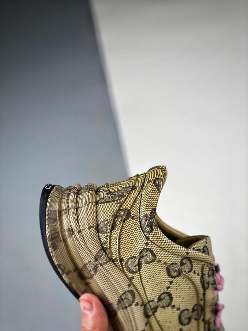 Gvc*1 Women’S Gvc*1 Run Sneaker In Water Transfer Printed Leather Beige 725612 Aabeb 9742