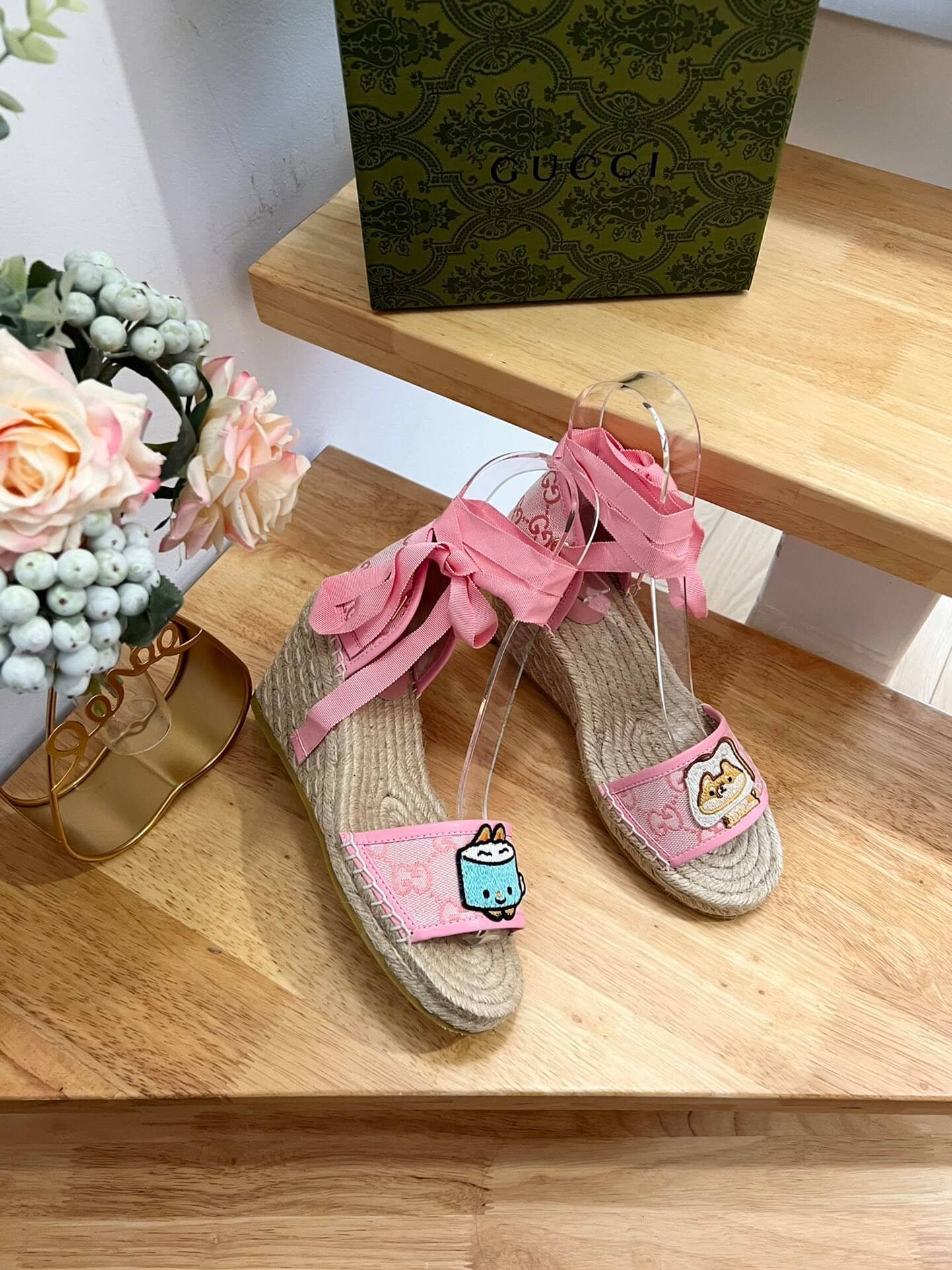 Gvc*1 Women’S Gg Espadrille With Patch Pink