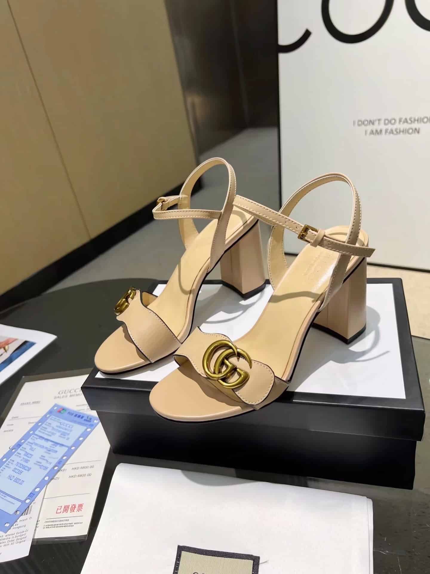 Gvc*1 Leather Mid Heel Sandal Beige