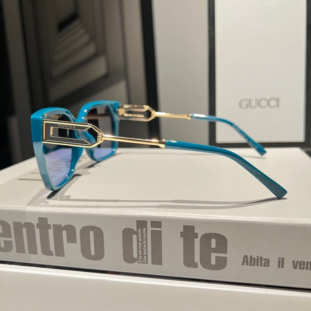 Gvc*1 Square Sunglasses Gold Blue