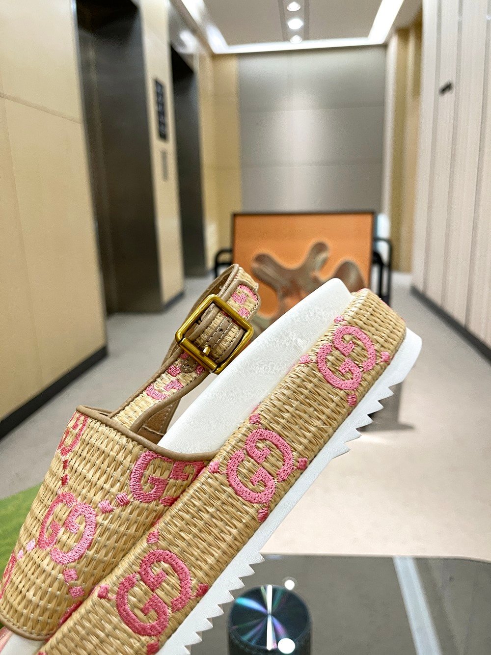 Gvc*1 Gg Platform Sandals Beige Pink