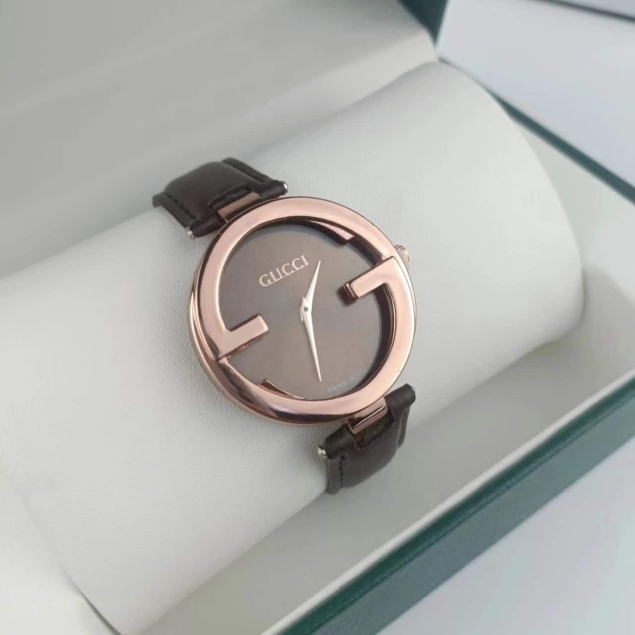 Gvc*1 Interlocking Watch Brown Dial 29Mm Ya133504
