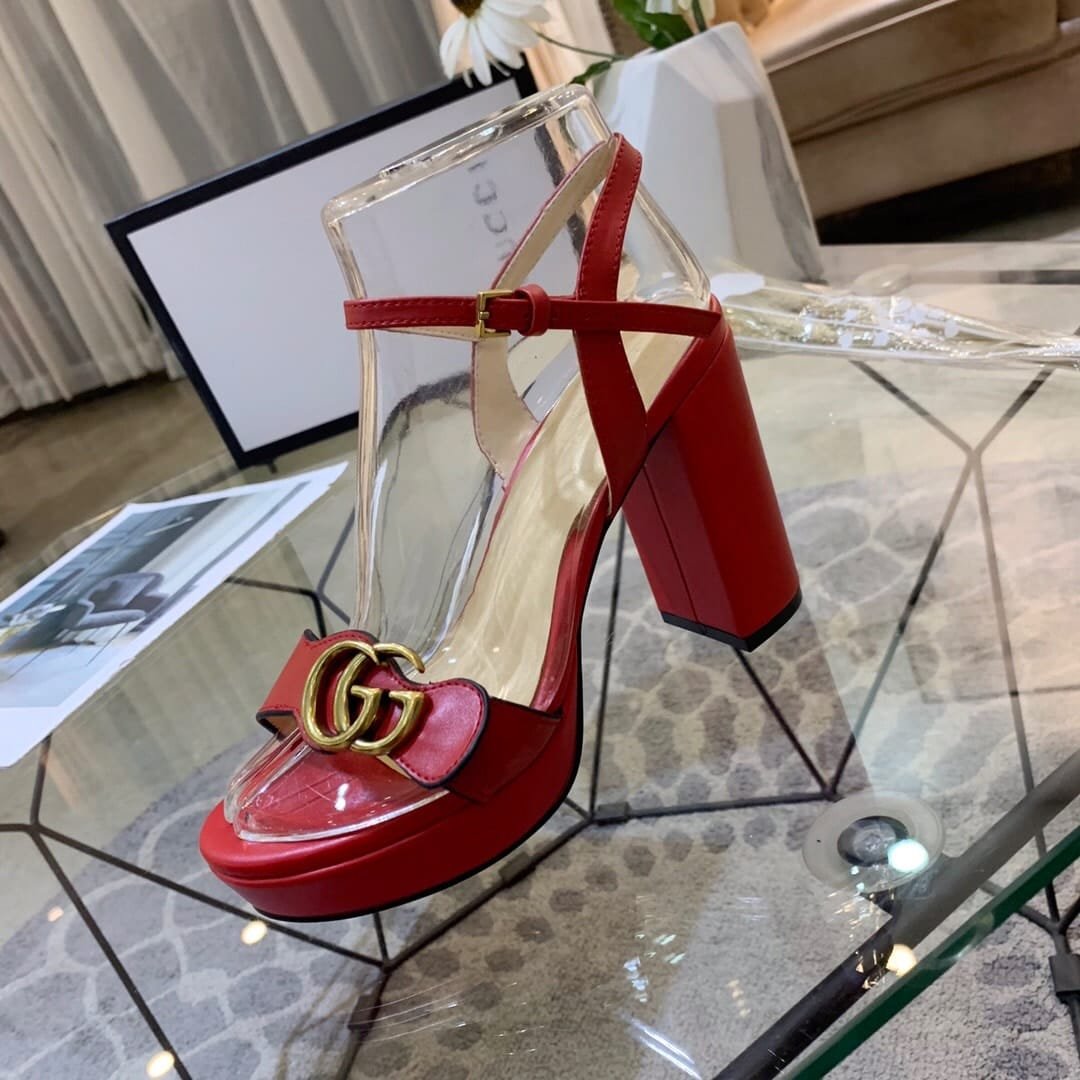 Gvc*1 Gg Leather Heeled Sandal Red