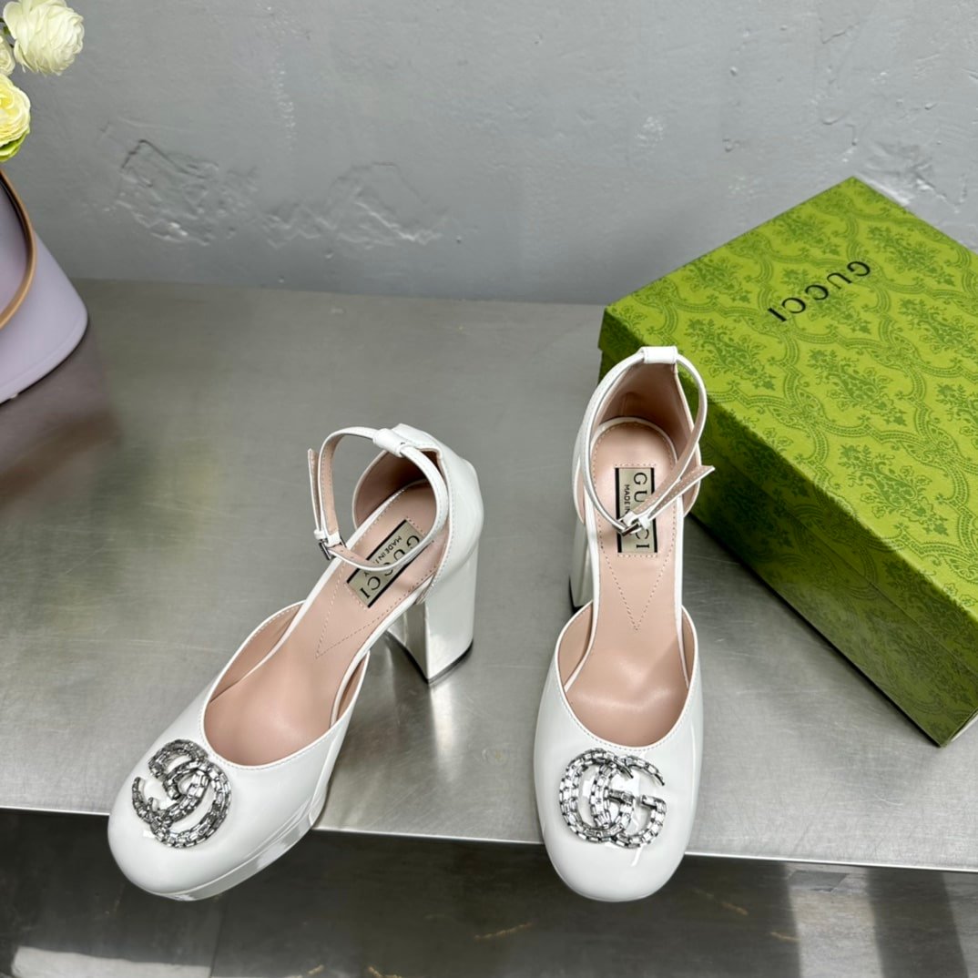 Gvc*1 Women’S Platform Pump With Double G White