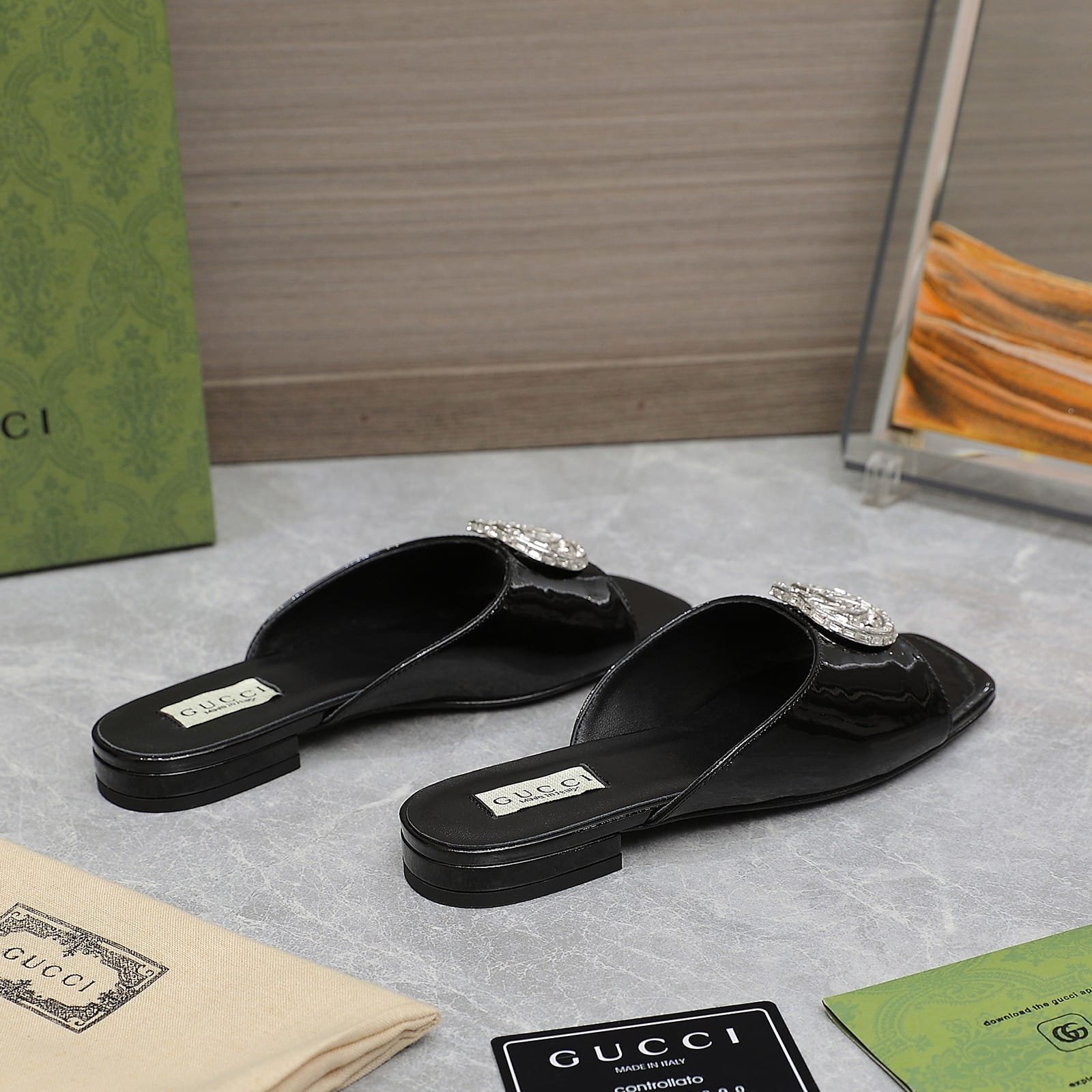 Gvc*1 Gg Crystal Slippers Black