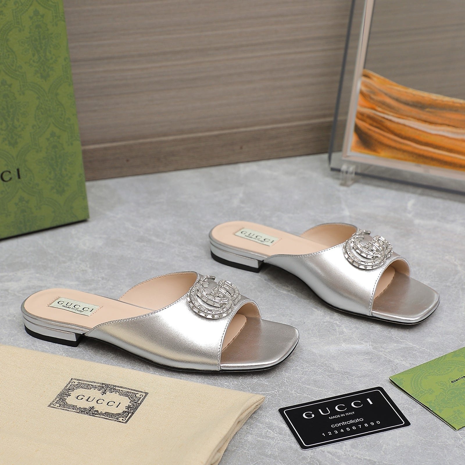 Gvc*1 Gg Crystal Slippers Silver