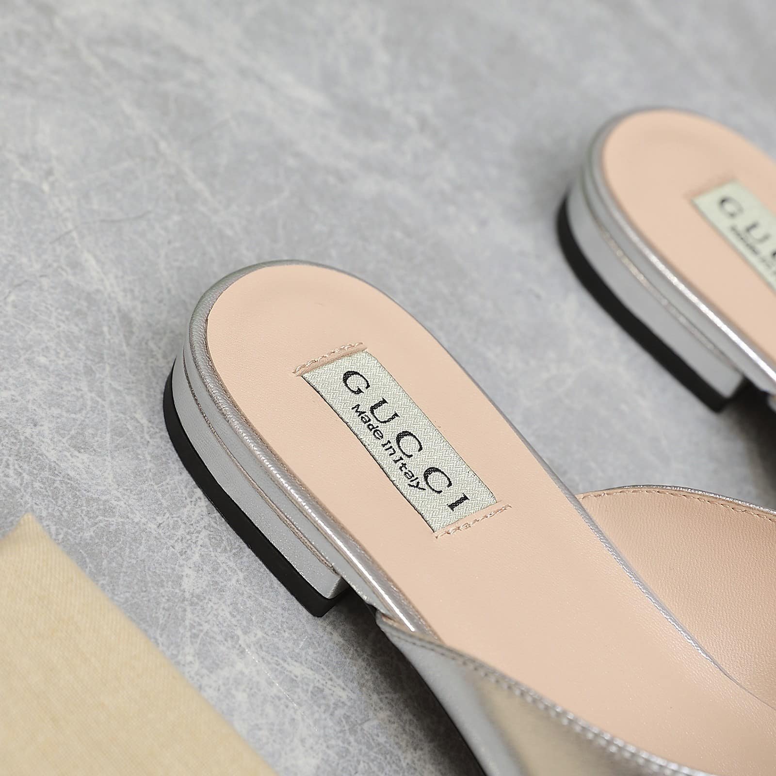 Gvc*1 Gg Crystal Slippers Silver