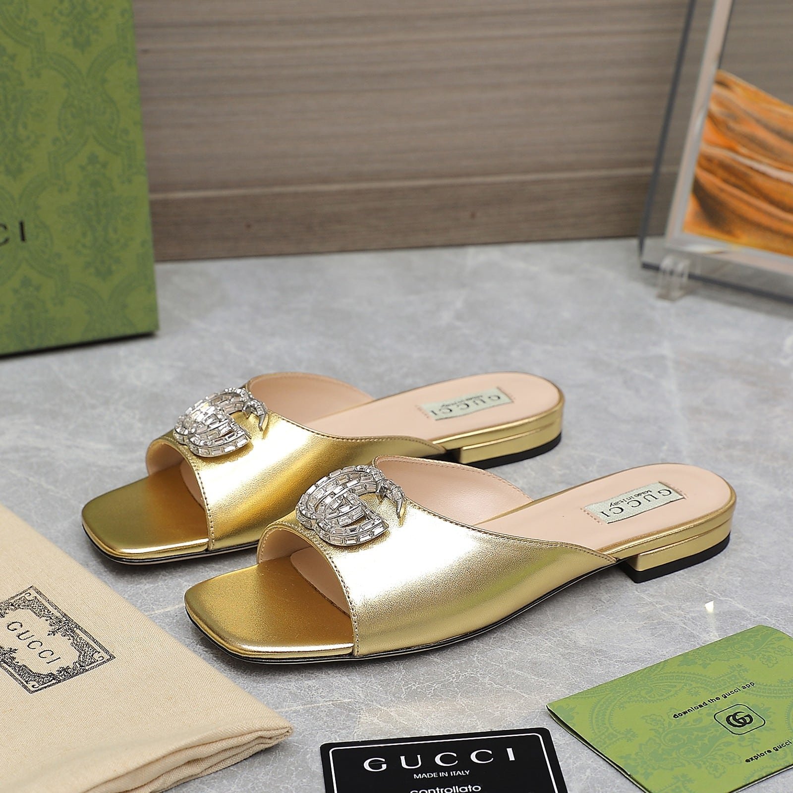 Gvc*1 Gg Crystal Slippers Gold