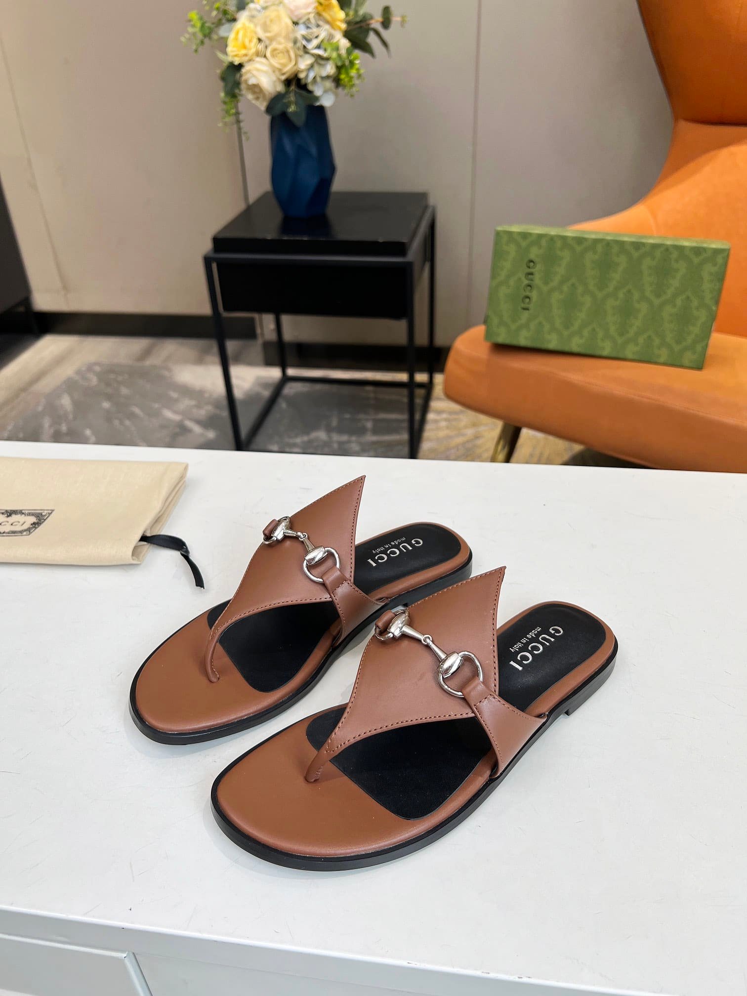 Gvc*1 Women’S Thong Sandal With Horsebit Brown
