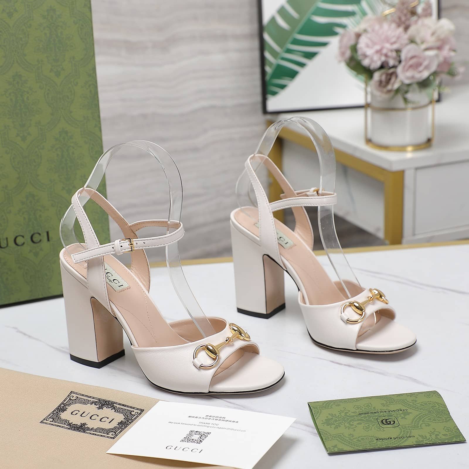 Gvc*1 Women’S Horsebit Sandal White 812292 C9D00 9022