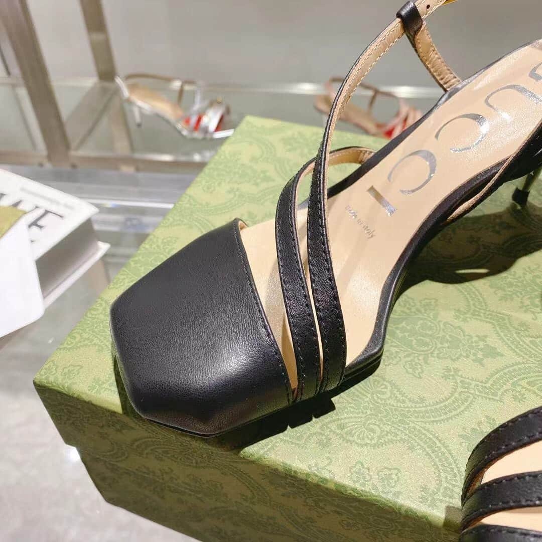 Gvc*1 Black Mid Heel