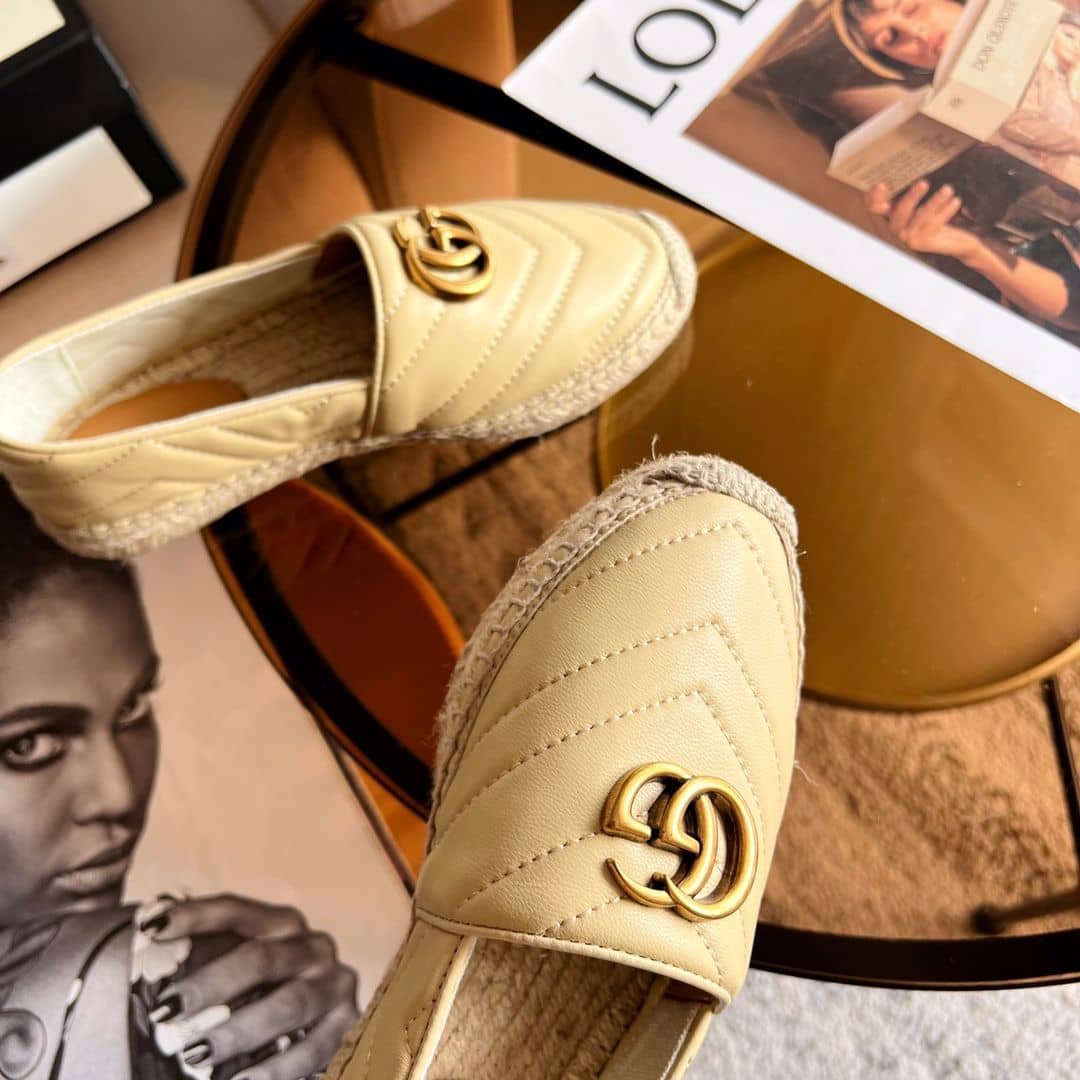 Gvc*1 Leather Espadrille With Double G Beige