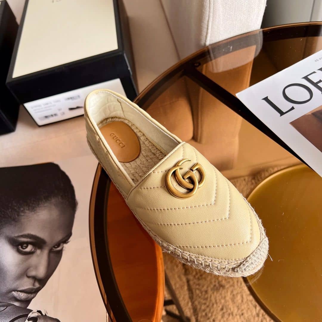 Gvc*1 Leather Espadrille With Double G Beige