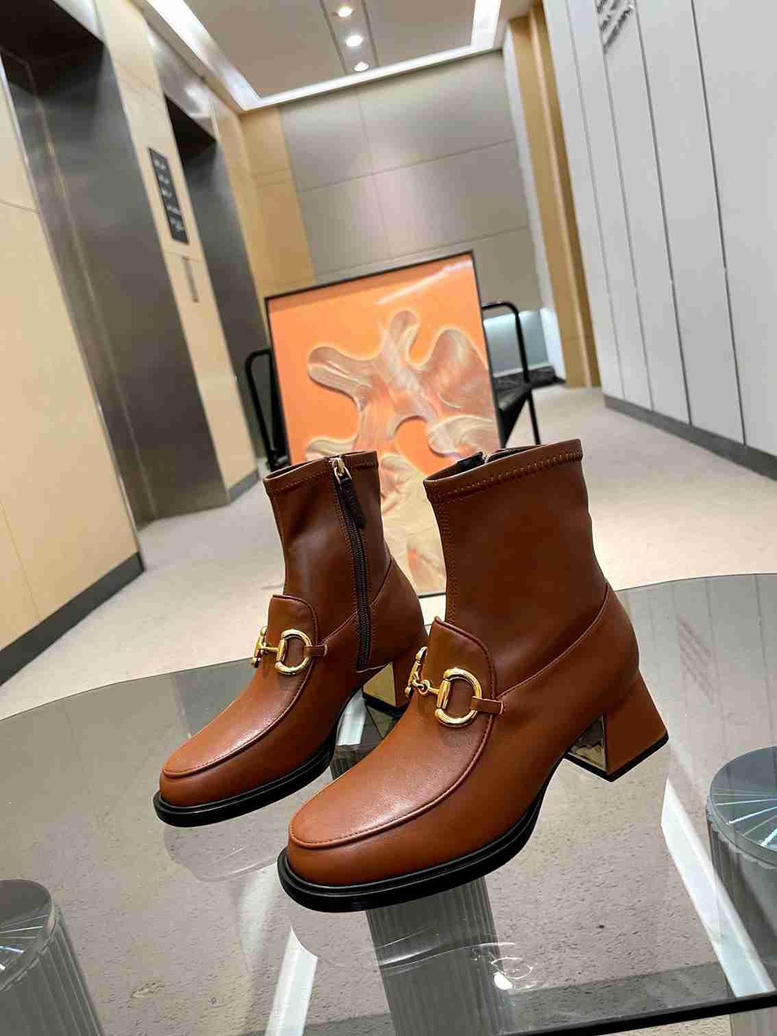 Gvc*1 Horsebit Plaque Ankle Boots Brown 719830 1Do50 2347