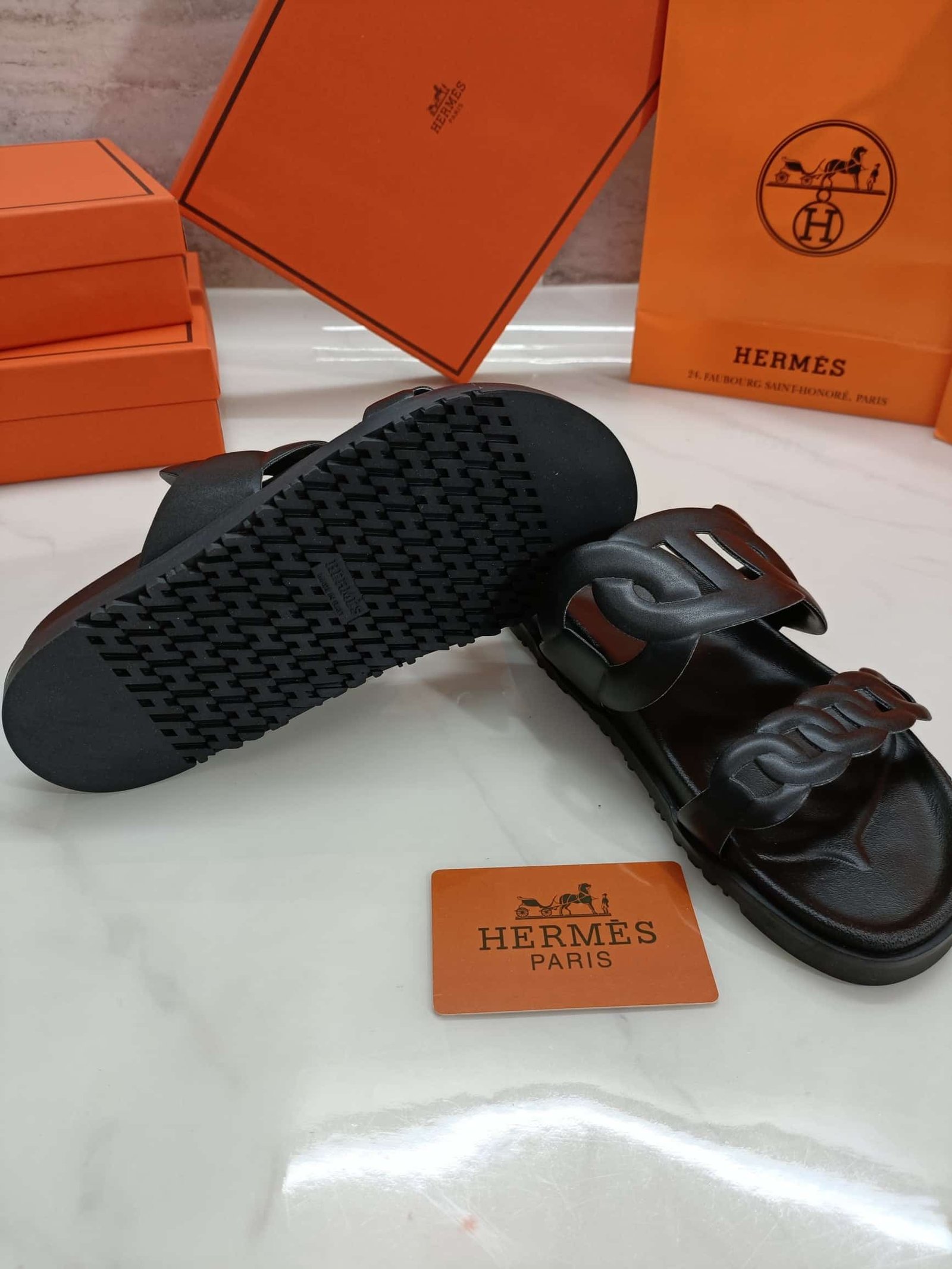 H**me5 Extra Sandal Black H222302Z 02350