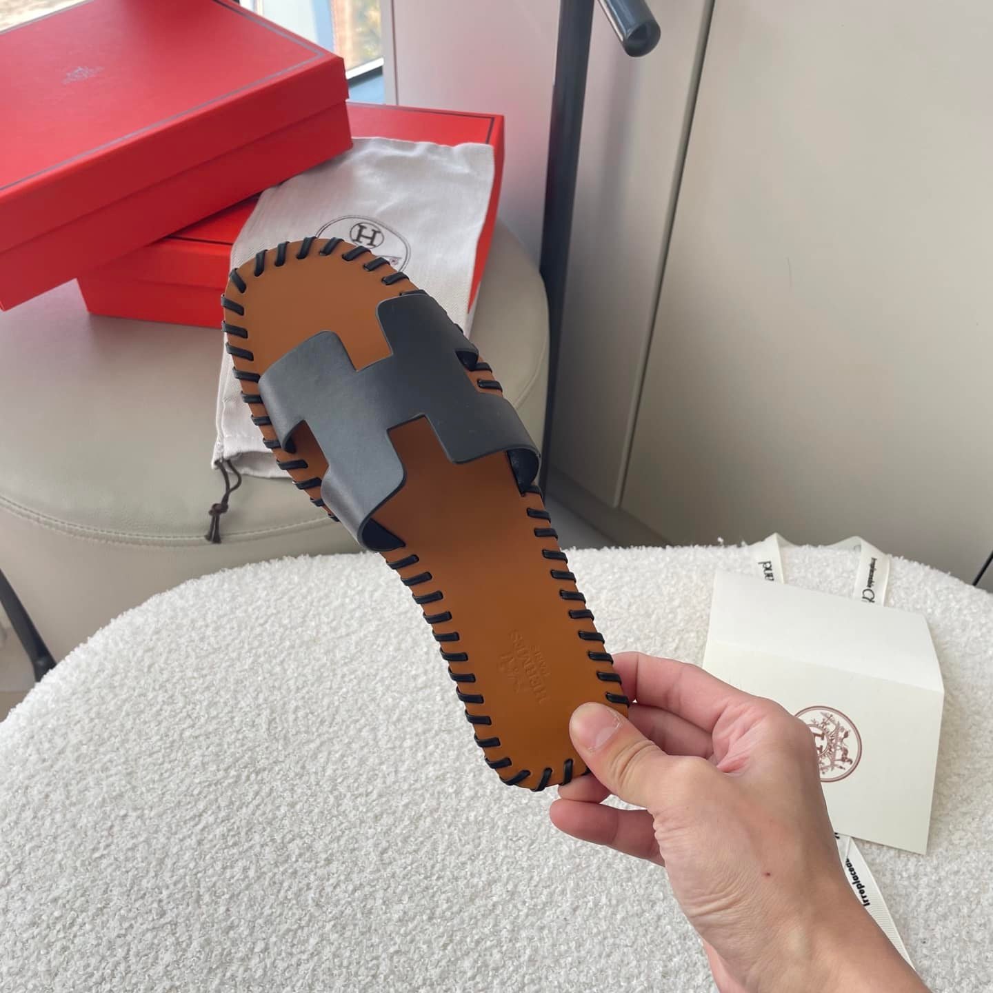 H**me5 Oran Sandals Stitching In Black And Brown