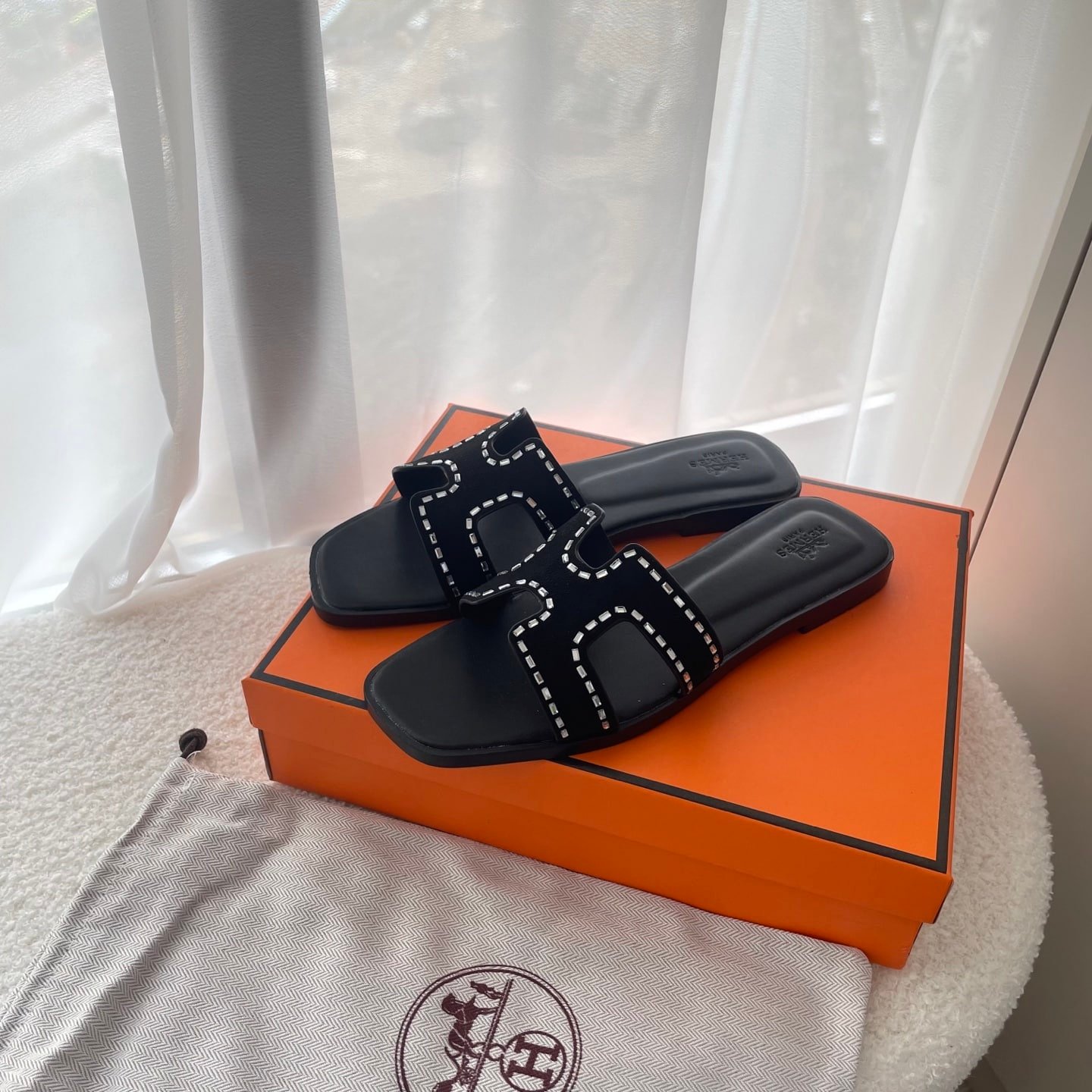 H**me5 Oran Sandal Noir H232161Zv02350