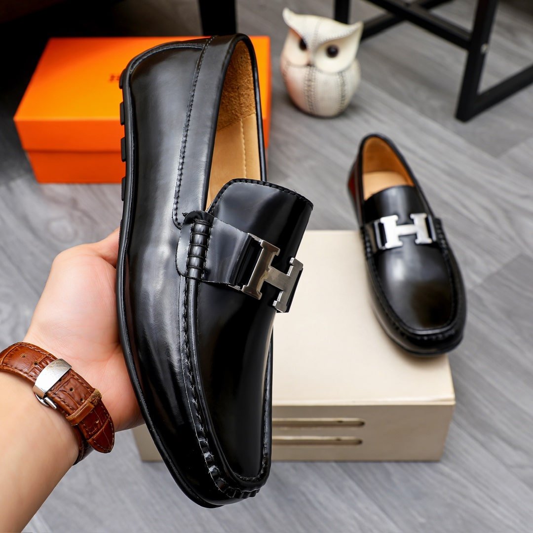 H**me5 Men’S Loafer Moccasin Polish Leather With H Silver In Black