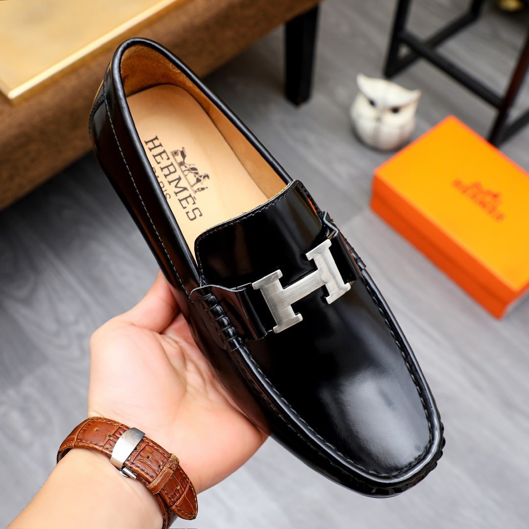 H**me5 Men’S Loafer Moccasin Polish Leather With H Silver In Black