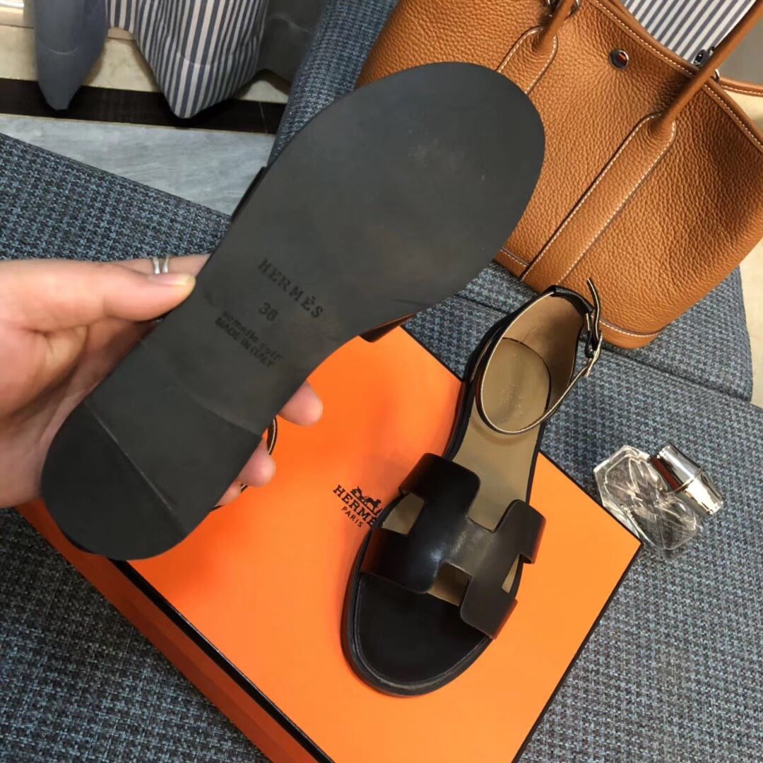 H**me5 Santorini Sandal Black H182139Z02420