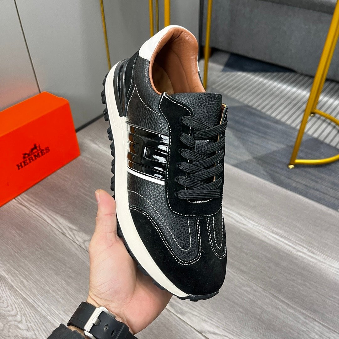 H**me5 Trail Sneaker Black