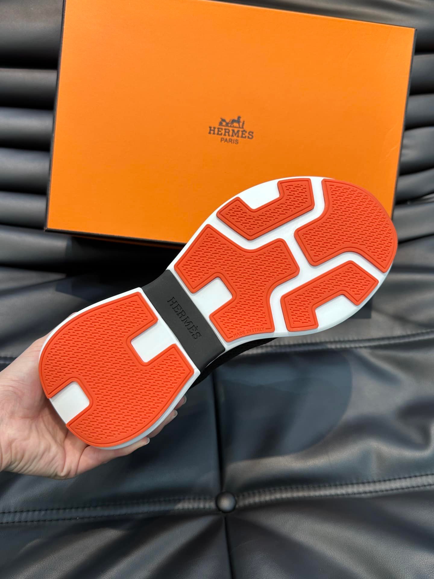 H**me5 Heros Sneaker Black Orange H232985Zh05410