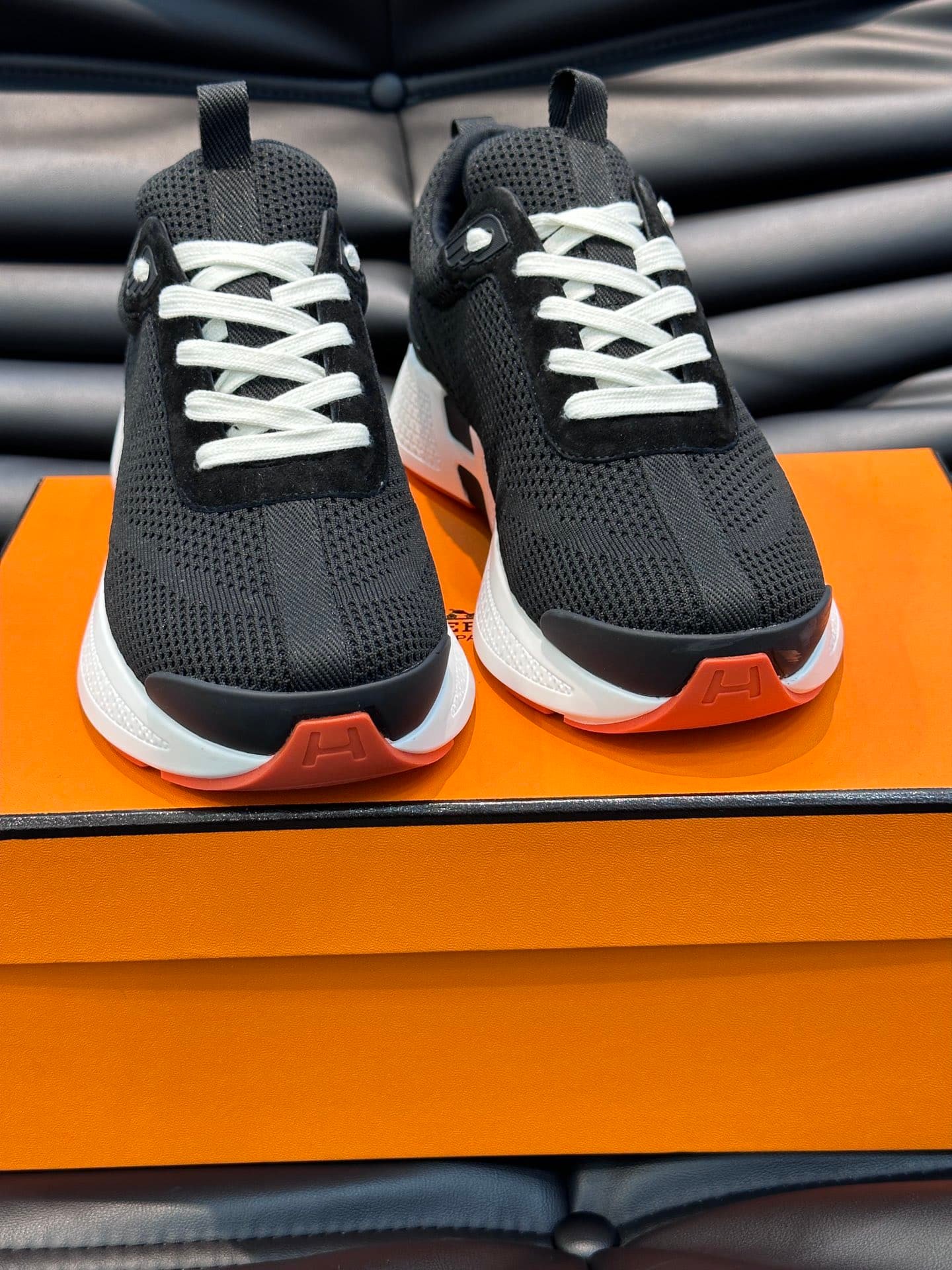 H**me5 Heros Sneaker Black Orange H232985Zh05410