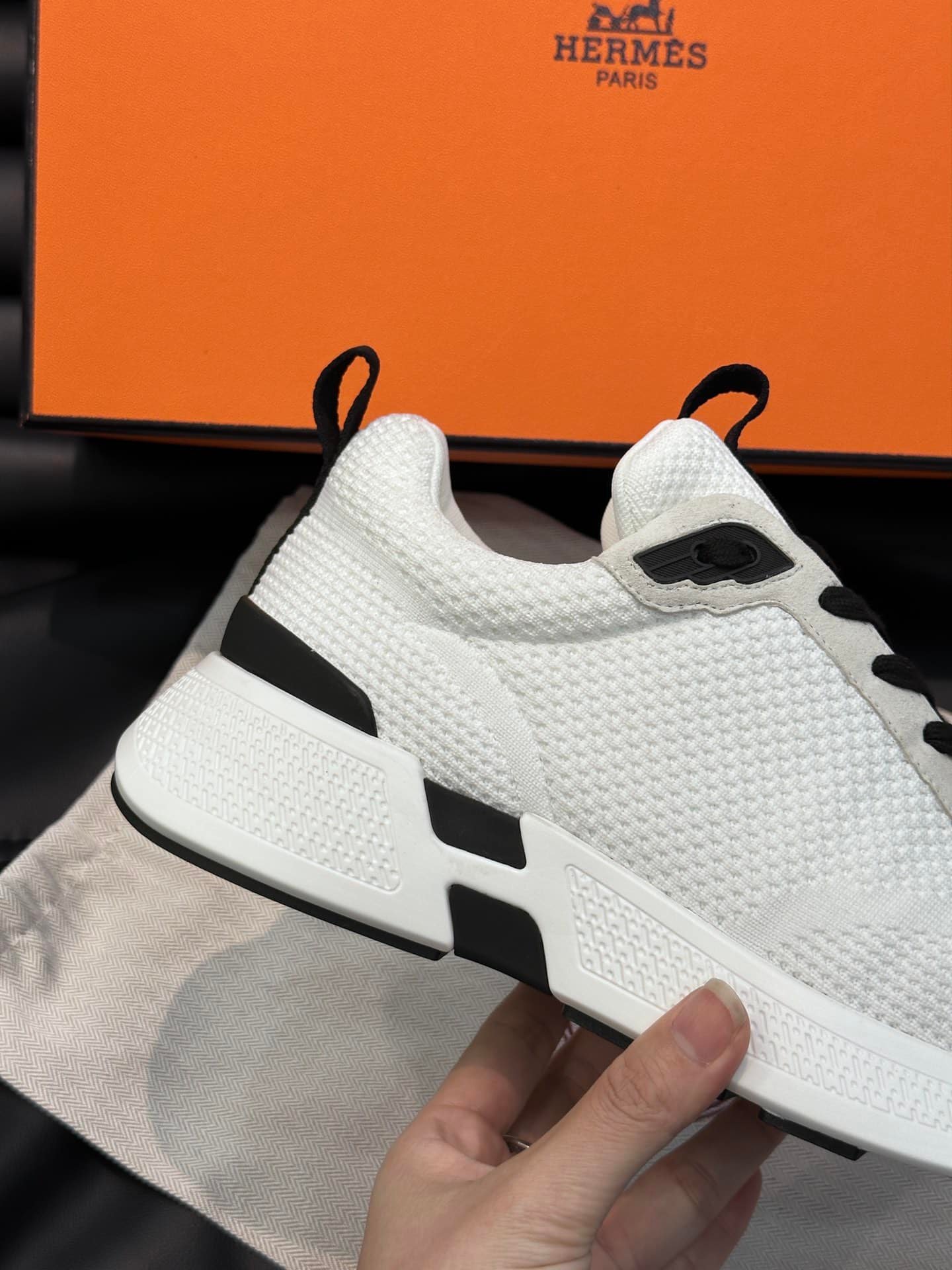 H**me5 Heros Sneaker Black White H232985Zh90400