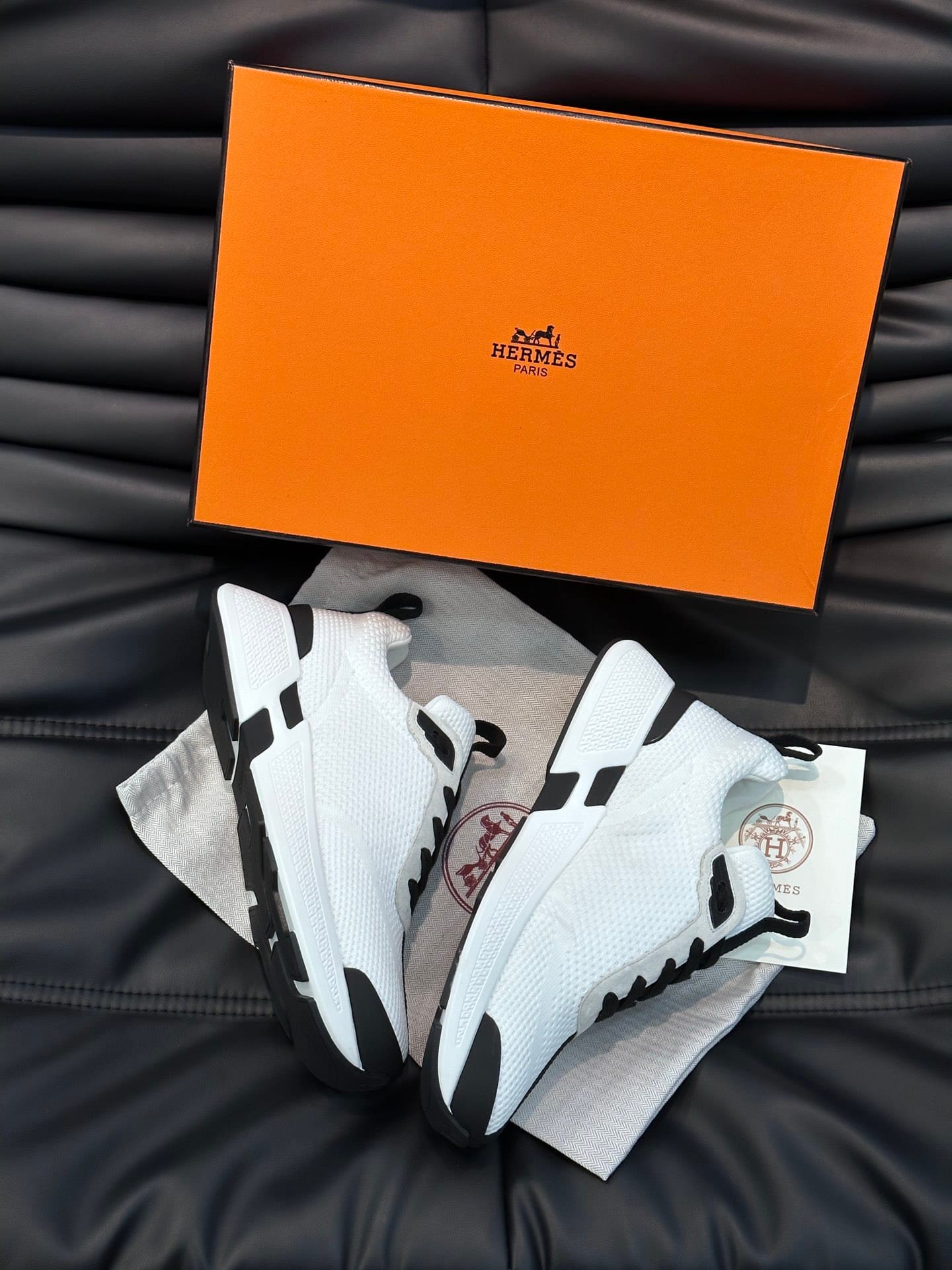 H**me5 Heros Sneaker Black White H232985Zh90400